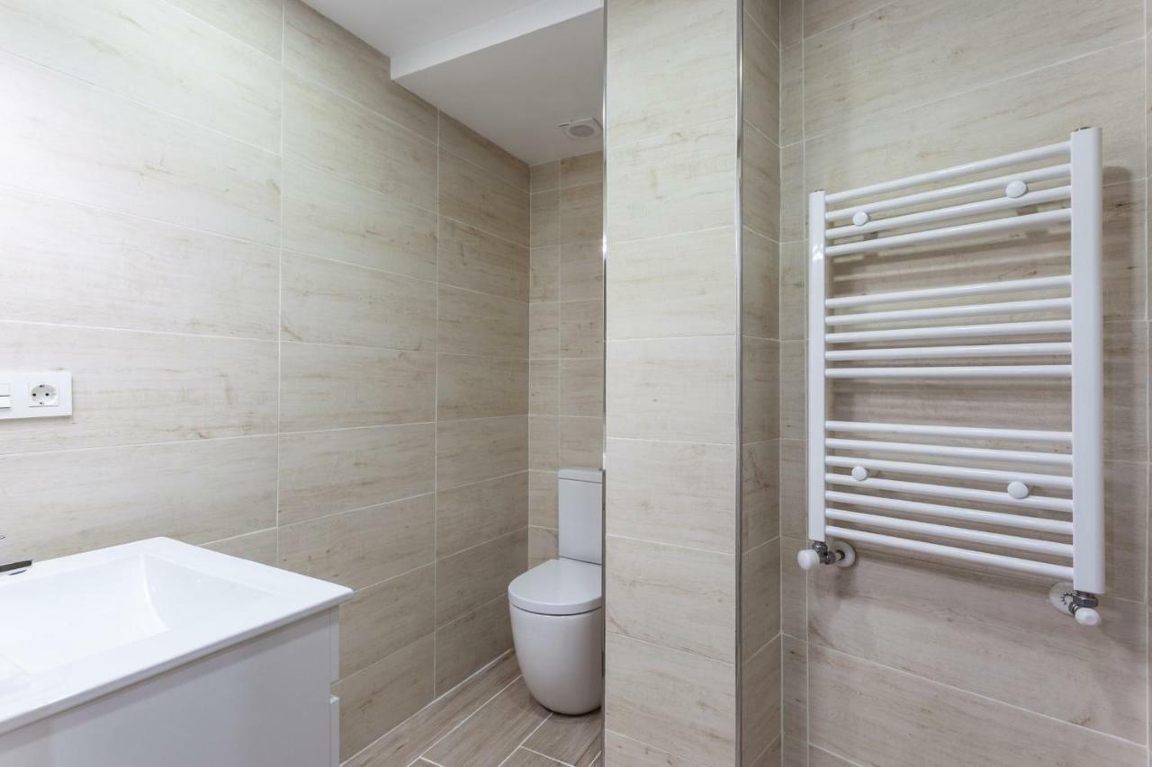 Apartamentos Reina Isabel Гранада Экстерьер фото