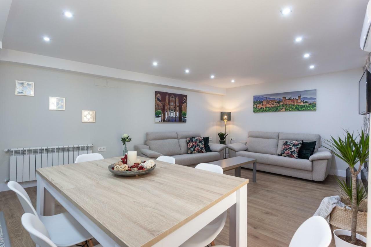Apartamentos Reina Isabel Гранада Экстерьер фото